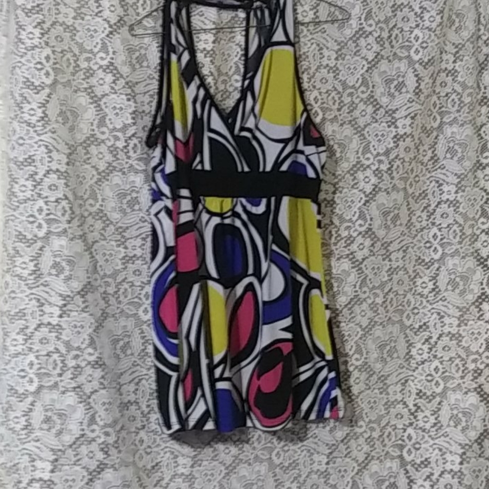 I'm selling a tank top